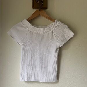 Chic White Ribbed Women's Top